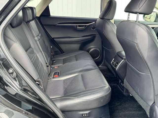 TOYOTA LEXUS NX300H AWD 2015 Image 31