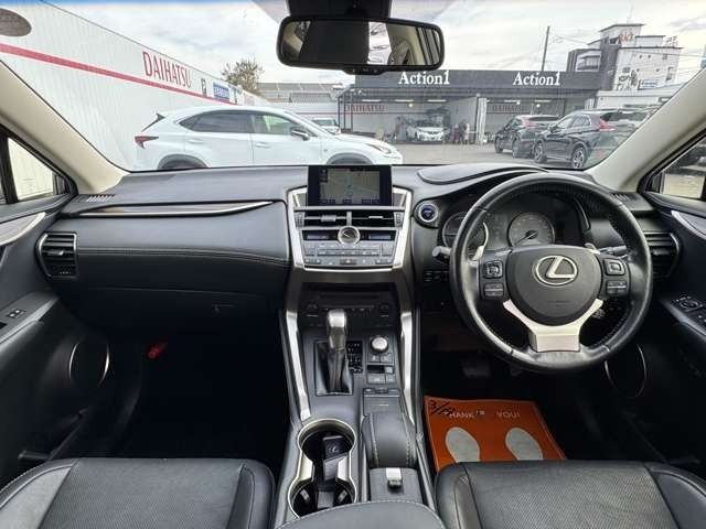 TOYOTA LEXUS NX300H AWD 2015 Image 31