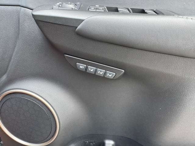 TOYOTA LEXUS NX300H AWD 2015 Image 31