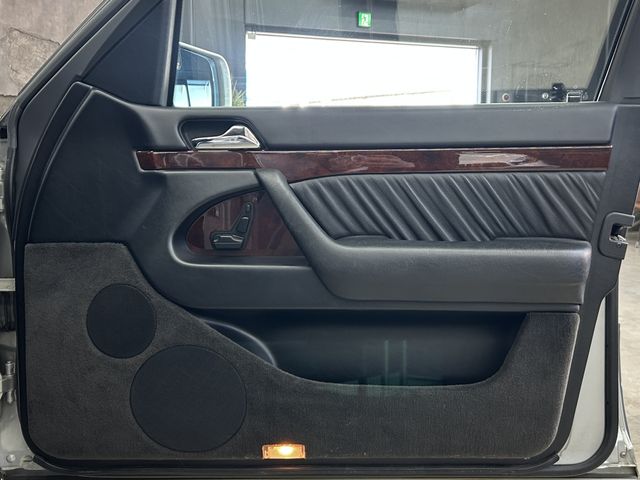 MERCEDES BENZ S CLAS 1996 Image 31