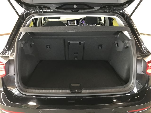 VOLKSWAGEN GOLF 2023 Image 31