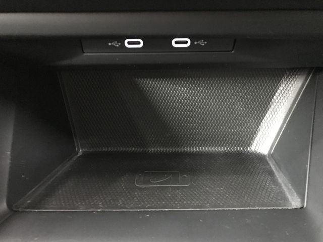 VOLKSWAGEN GOLF 2023 Image 31