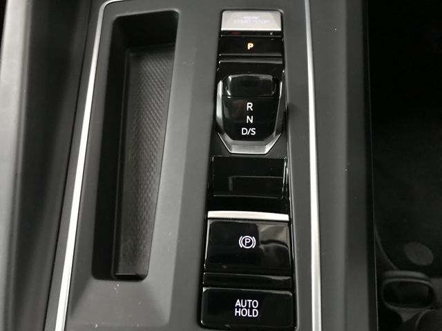 VOLKSWAGEN GOLF 2023 Image 31