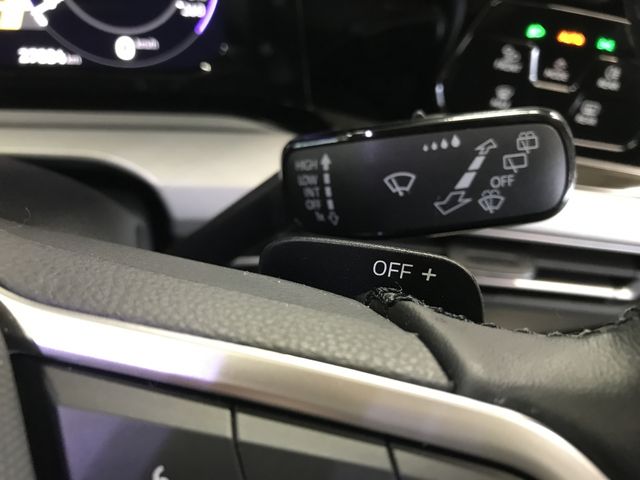 VOLKSWAGEN GOLF 2023 Image 31