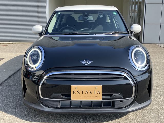 BMW MINI COOPER D 5DOOR 2023 Image 31