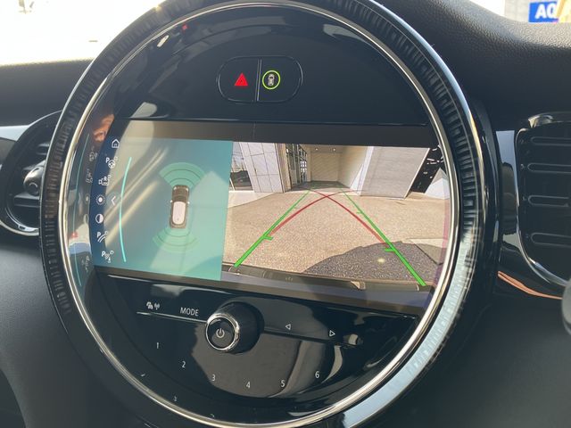 BMW MINI COOPER D 5DOOR 2023 Image 31