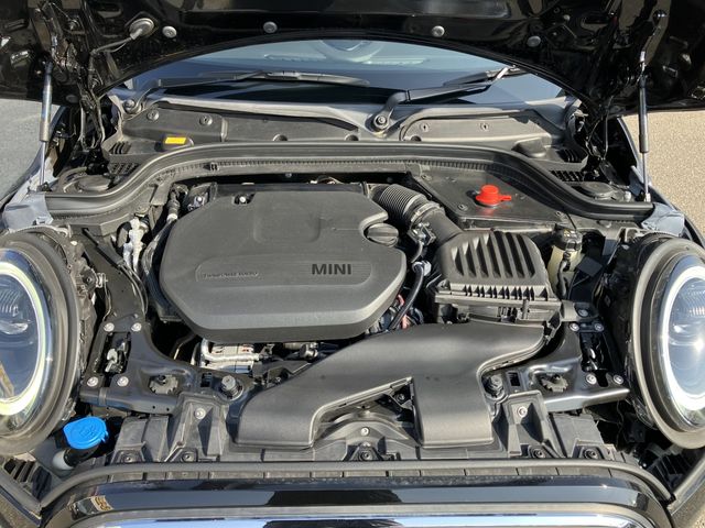 BMW MINI COOPER D 5DOOR 2023 Image 31