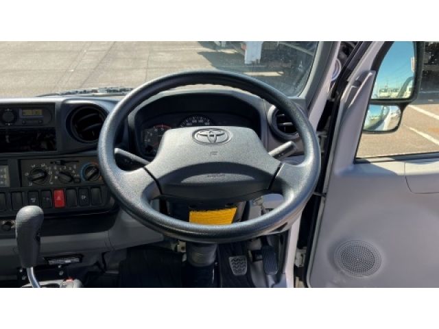 TOYOTA DYNA 2021 Image 31