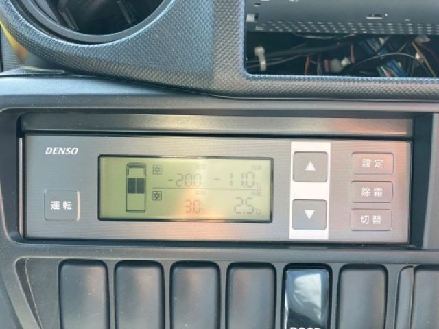 TOYOTA DYNA 2021 Image 31