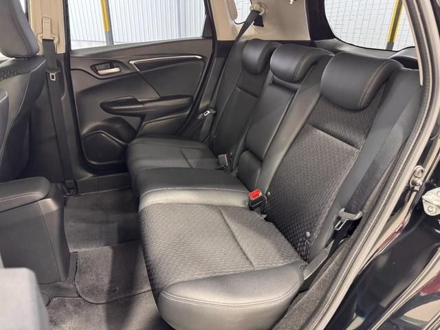 HONDA FIT HYBRID 2015 Image 31