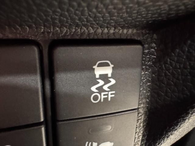 HONDA FIT HYBRID 2015 Image 31