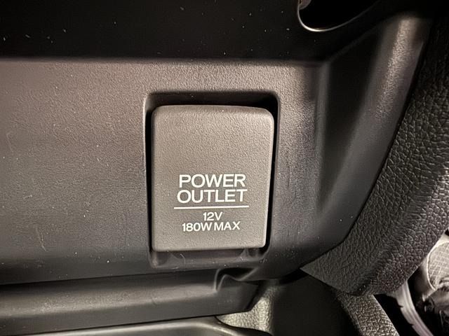 HONDA FIT HYBRID 2015 Image 31