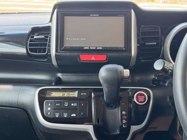 HONDA N BOX CUSTOM 2013 Image 31