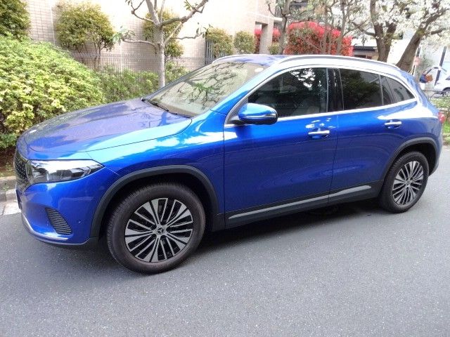 MERCEDES BENZ EQA 2024 Image 31