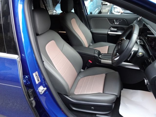 MERCEDES BENZ EQA 2024 Image 31