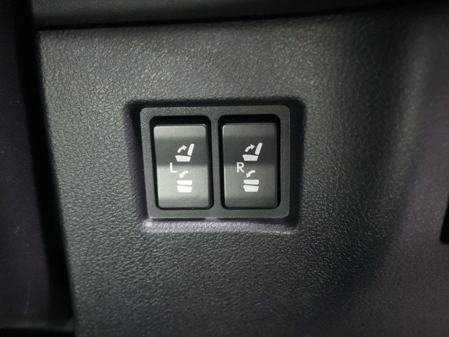 TOYOTA LEXUS NX300H 2015 Image 31