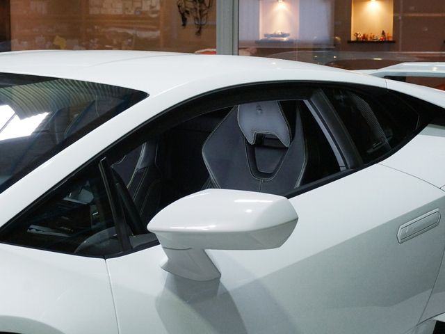 LAMBORGHINI HURACAN 2014 Image 31