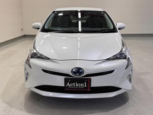 TOYOTA PRIUS 2017 Image 31