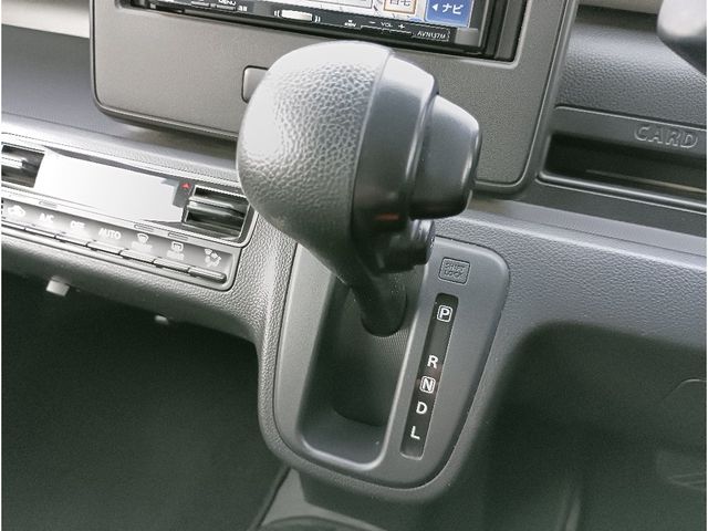 SUZUKI WAGON R 2017 Image 31