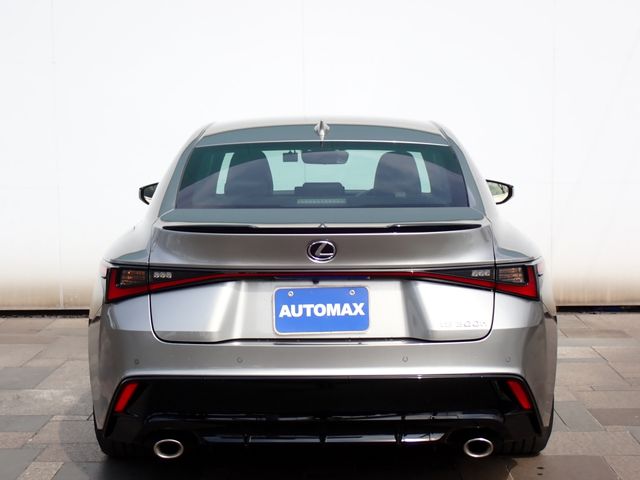 TOYOTA LEXUS IS300H 2023 Image 31
