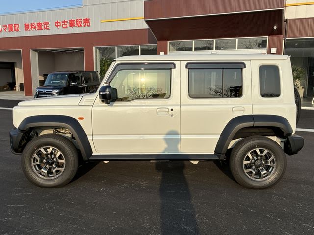 SUZUKI JIMNY NOMADE 2025 Image 31