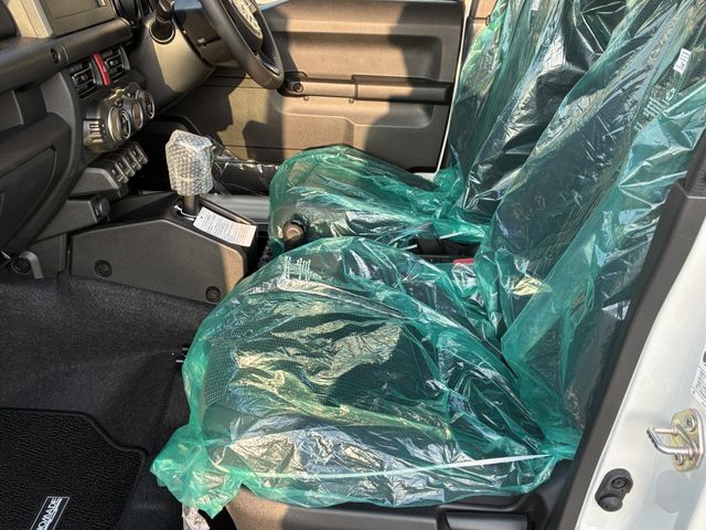 SUZUKI JIMNY NOMADE 2025 Image 31