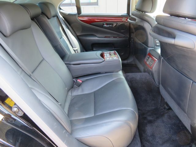 TOYOTA LEXUS LS600H 2010 Image 31