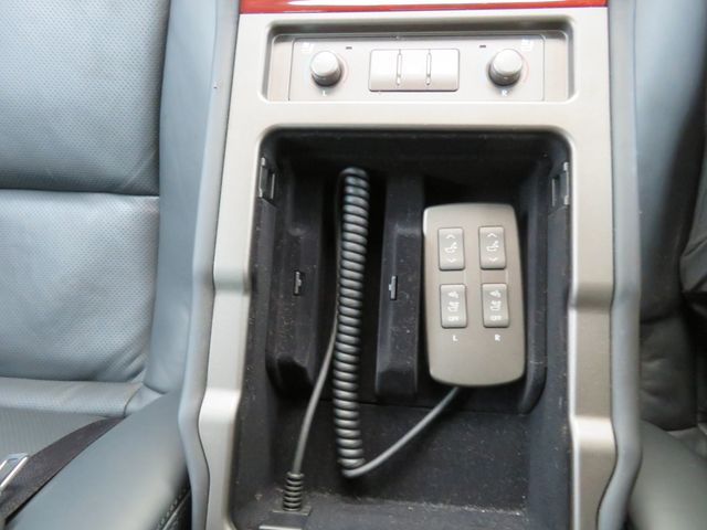 TOYOTA LEXUS LS600H 2010 Image 31