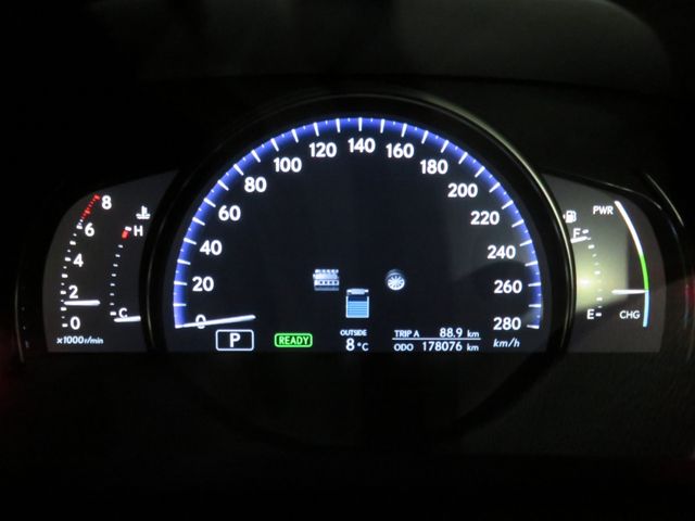 TOYOTA LEXUS LS600H 2010 Image 31