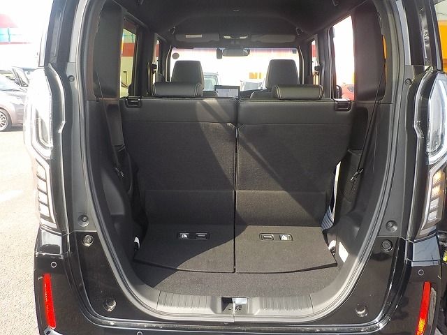 HONDA N BOX CUSTOM 2023 Image 31