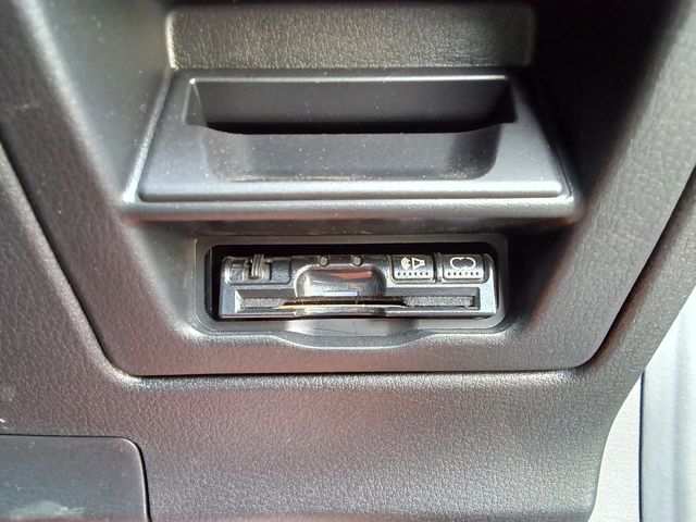 MAZDA MX-30 2025 Image 31