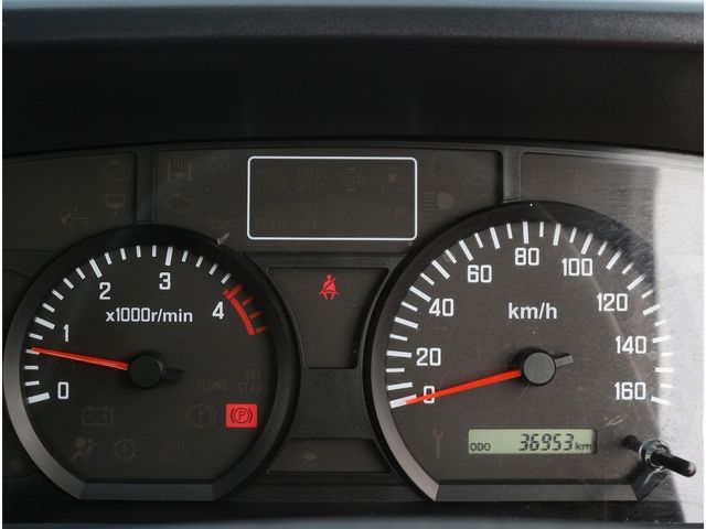 ISUZU ELF 2015 Image 31