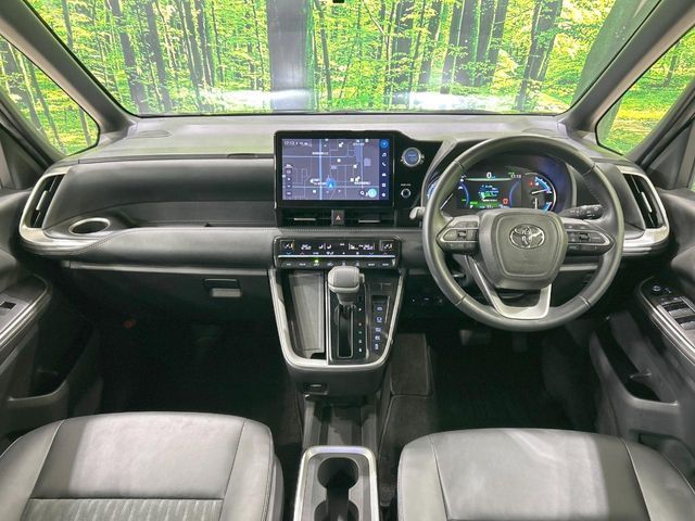 TOYOTA NOAH HYBRID 2023 Image 31