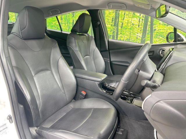 TOYOTA PRIUS PHV 2019 Image 31