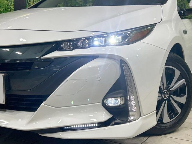 TOYOTA PRIUS PHV 2019 Image 31