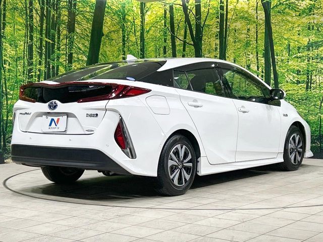 TOYOTA PRIUS PHV 2019 Image 31