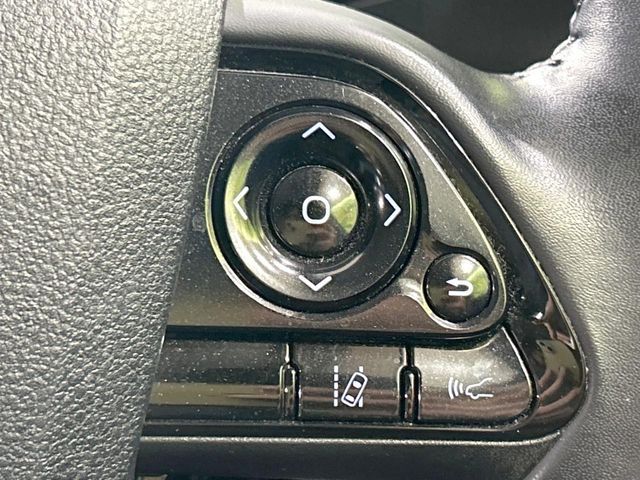 TOYOTA PRIUS 2019 Image 31