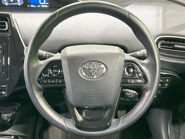 TOYOTA PRIUS 2019 Image 31