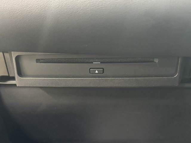 TOYOTA VOXY HYBRID 2022 Image 31