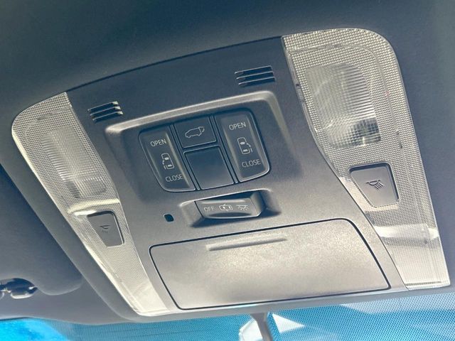 TOYOTA ALPHARD 2017 Image 31