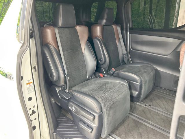 TOYOTA ALPHARD 2017 Image 31