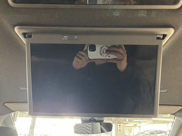 TOYOTA VOXY HYBRID 2022 Image 31