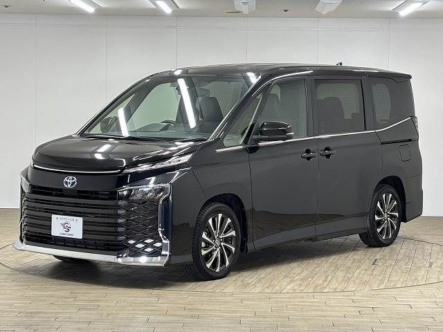 TOYOTA VOXY HYBRID 2022 Image 31