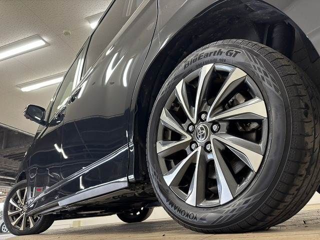 TOYOTA VOXY HYBRID 2022 Image 31