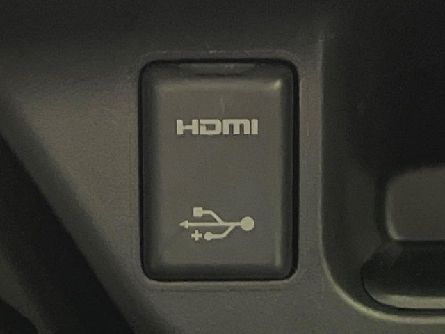 TOYOTA C-HR 2019 Image 31