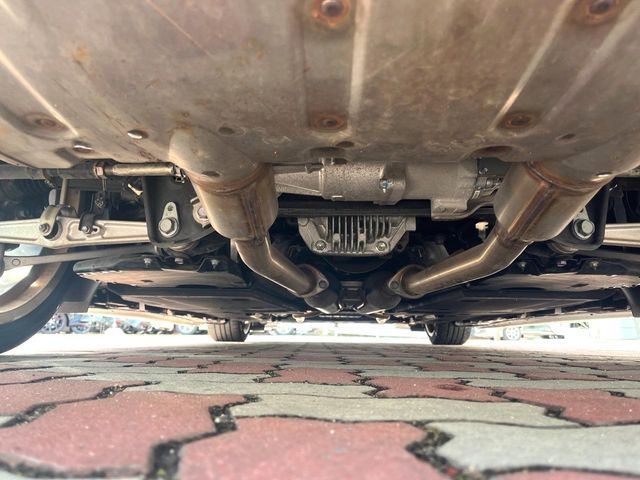 TOYOTA LEXUS LC500H 2017 Image 31