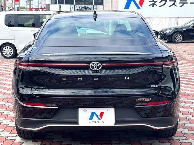 TOYOTA CROWN CROSSOVER 2022 Image 31