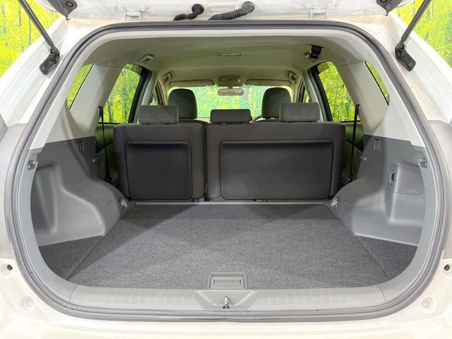 TOYOTA PRIUS ALPHA 2013 Image 31