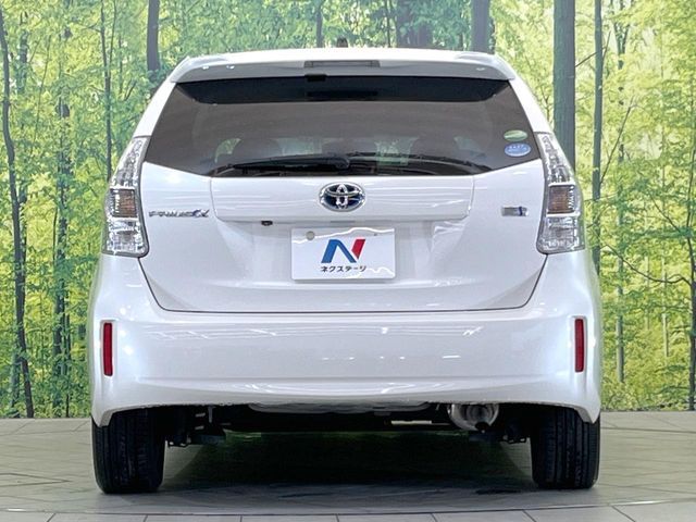 TOYOTA PRIUS ALPHA 2013 Image 31