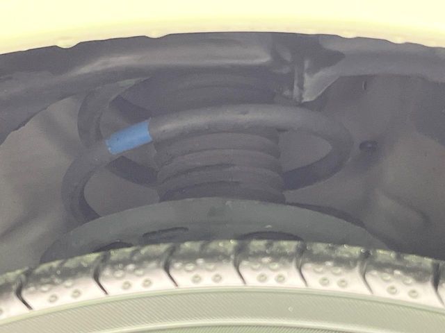 TOYOTA PRIUS ALPHA 2013 Image 31